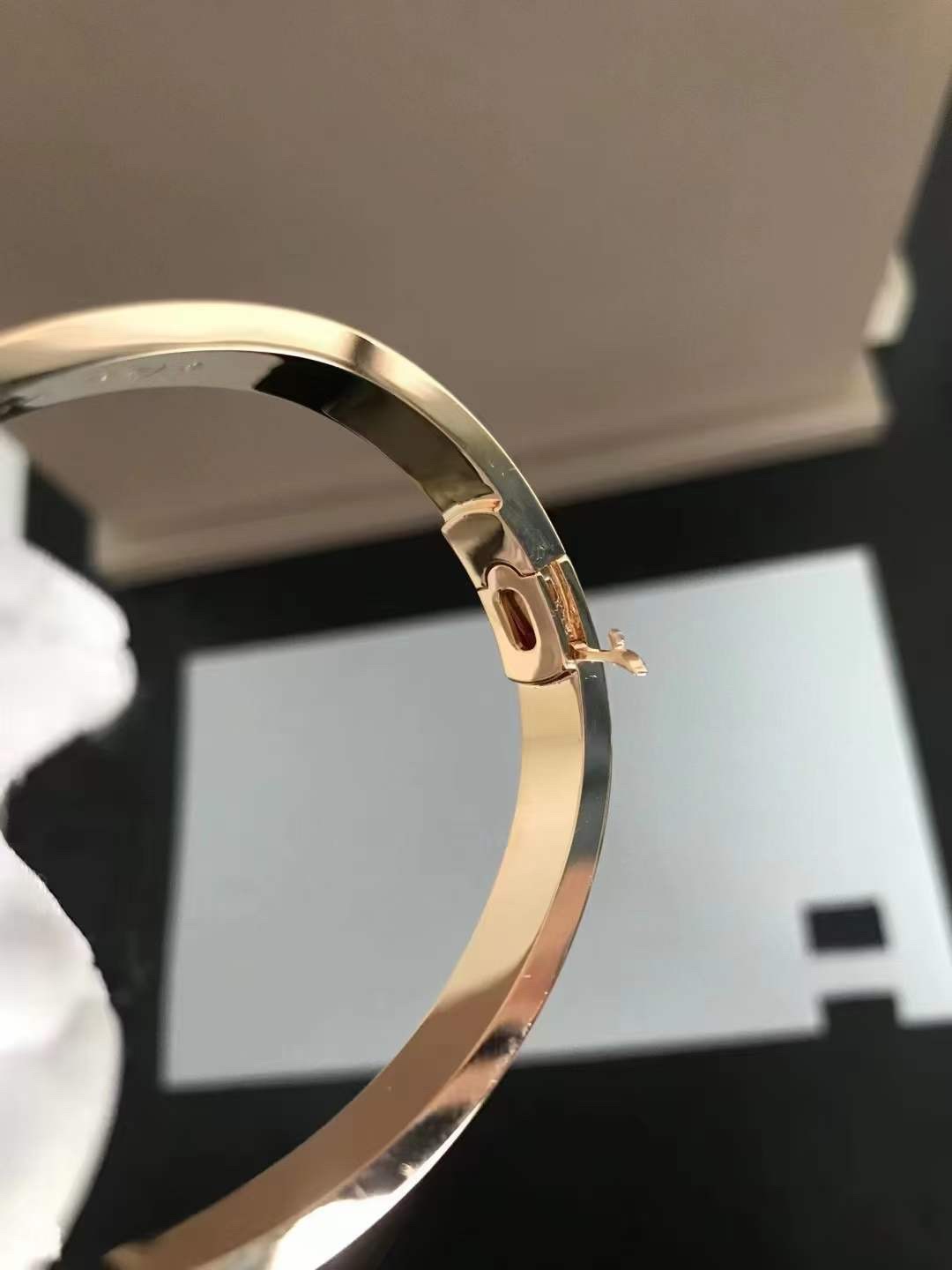 Cartier Cartier/卡地亚 款宽版满天星手镯