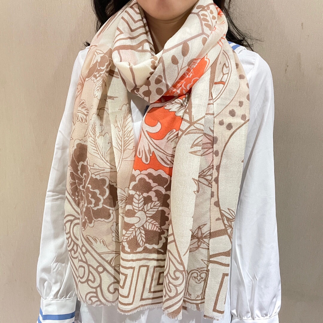 Replica Wholesale
 Hermes Scarf White Cashmere