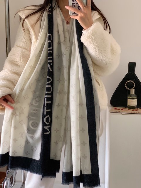 Louis Vuitton Scarf Cashmere Fall/Winter Collection