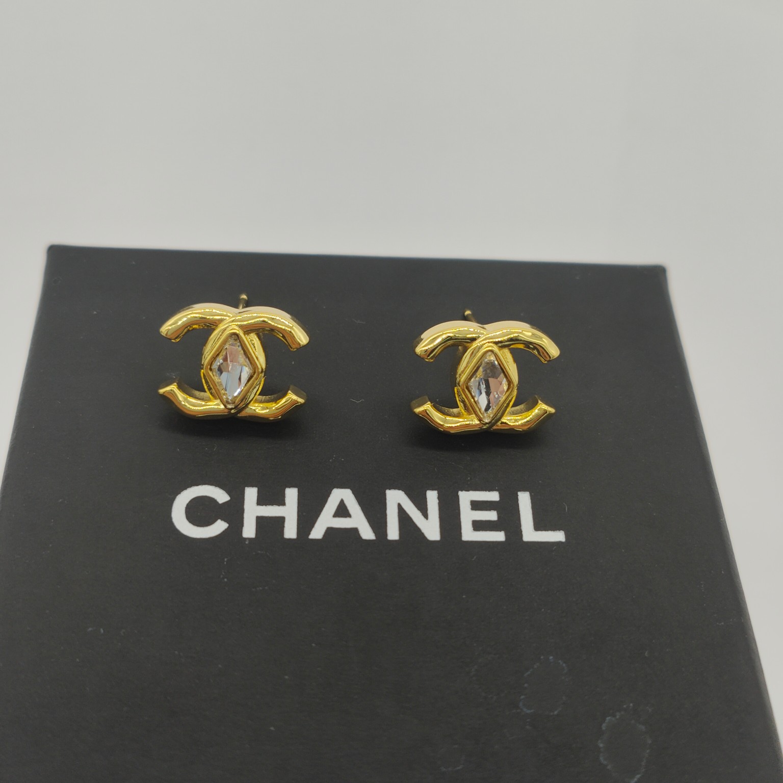 Серьги гвоздики ABE2036