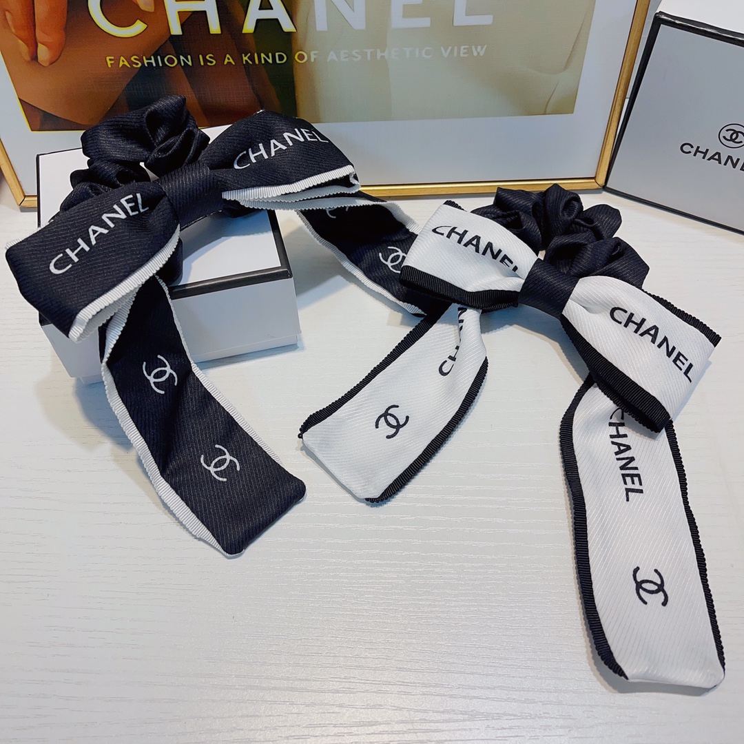 NO:281621,CHANEL Xiaoxiang CHANEL rubber band streamer bow rubber band style three-dimensional texture noble and elegant temperament must be bought with a little fairy Recommended (single) hair accessories, hairpins, chanel, hairpins19860909CHANEL小香 CHANEL皮筋 飘带蝴蝶结皮筋版型立体有质感高贵优雅气质小仙女必入 推荐款（单个）发饰,发夹,chanel,hairpins,accessory