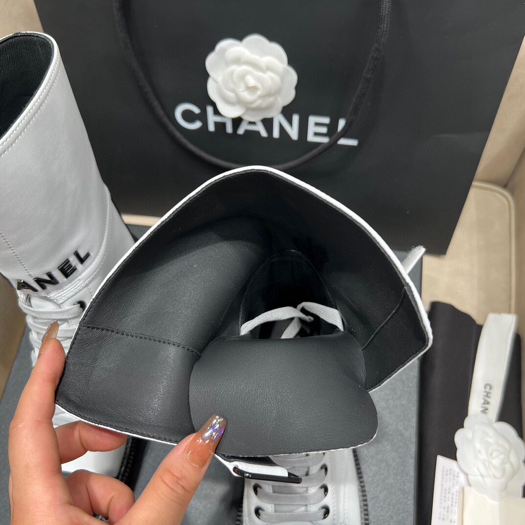 Chanel Haute Couture Classic Luxury Leather Shoe Loafer Shoes 9