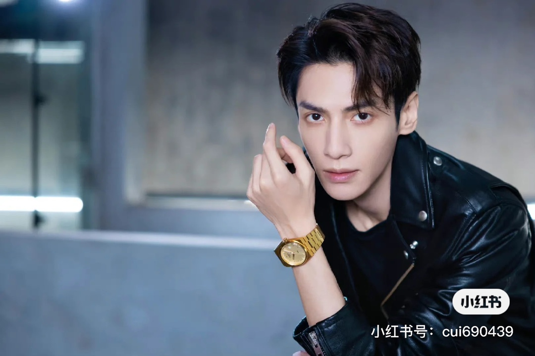 NO:390837,It’s really good-looking without being blown or black. It’s a classic echo, leading the retro wave, and interpreting a pioneering attitude. Compared with the 30W Jinlao, this watch is really delicious!  Just wear it and play...19860909不吹不黑,是真的好看 经典回响,引领复古浪潮,诠释先锋态度. 和30W的金劳比起来,这块表真的很香！戴着玩呗……,,Watch