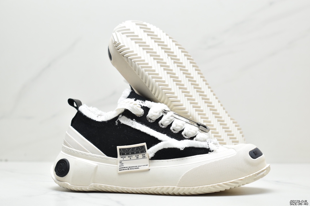 New version of SMILEREPUBLIC thick-soled opening smile canvas shoes series