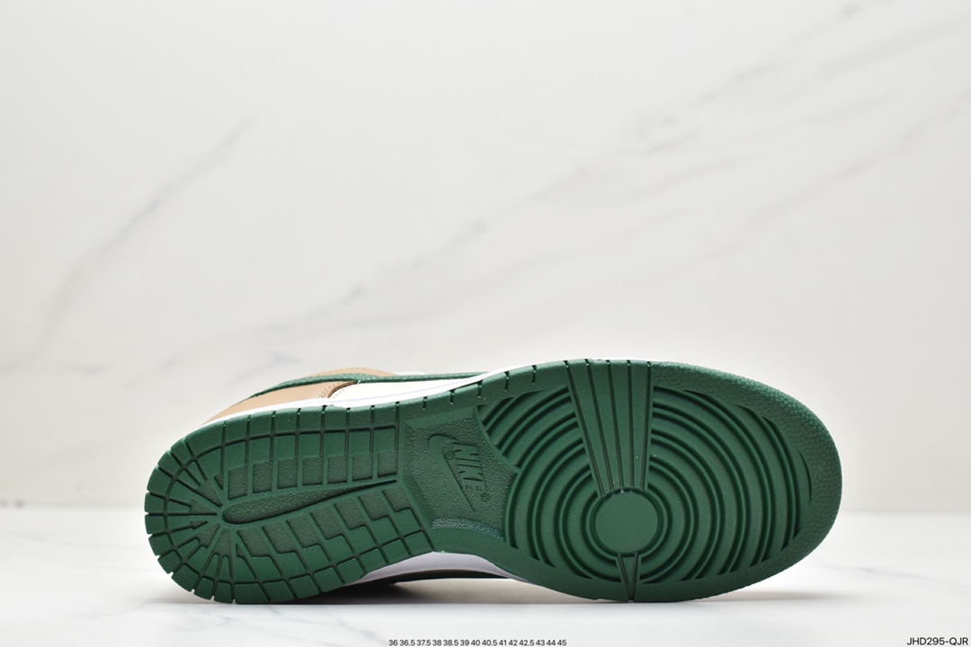 190 NIKE SB Dunk Low FB7160-231
