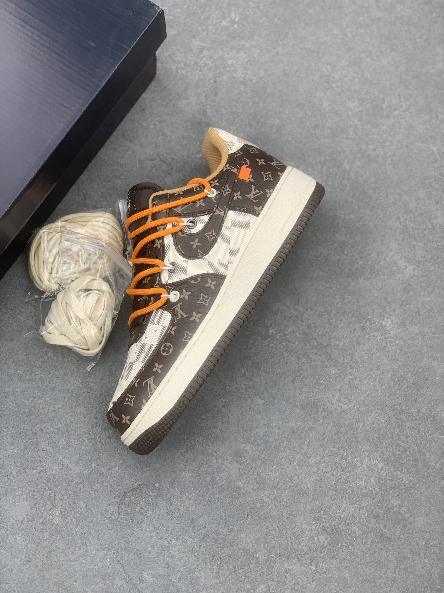 Nike Air Force 1 '07 Custom Louis Vuitton Sneakers - Limited Edition 8 i1671439671 7500 6