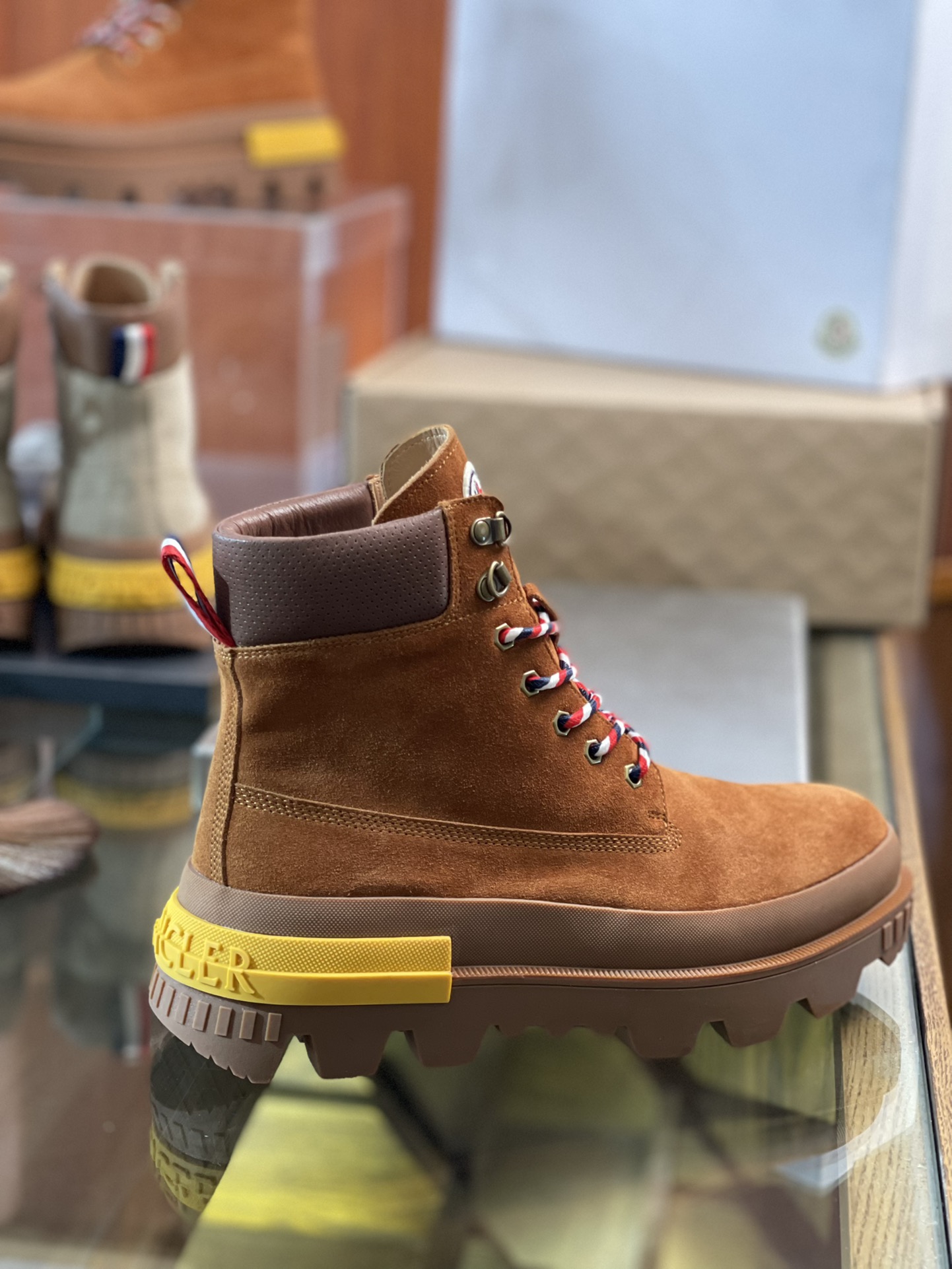 Botas con cordones para hombre Moncler Mon Corp reales ♞talla: 39 ~ 45 Precio de referencia del sitio web ofi…