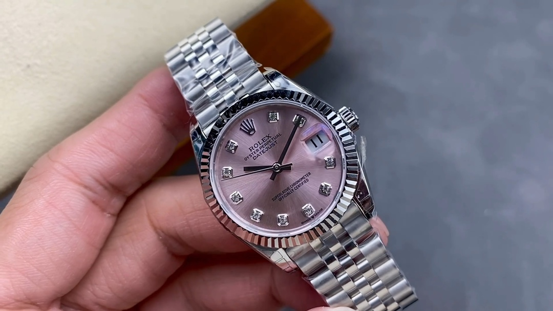 Rolex 蚝式恒动 粉日志 31mm