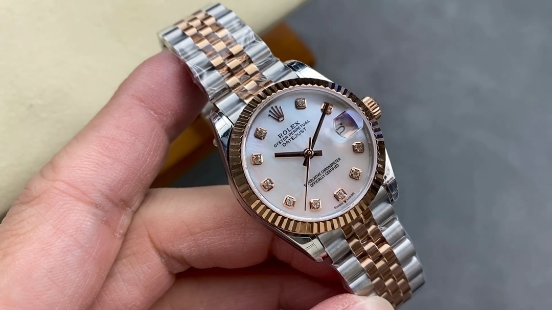 Rolex 蚝式恒动 贝母日志 31mm
