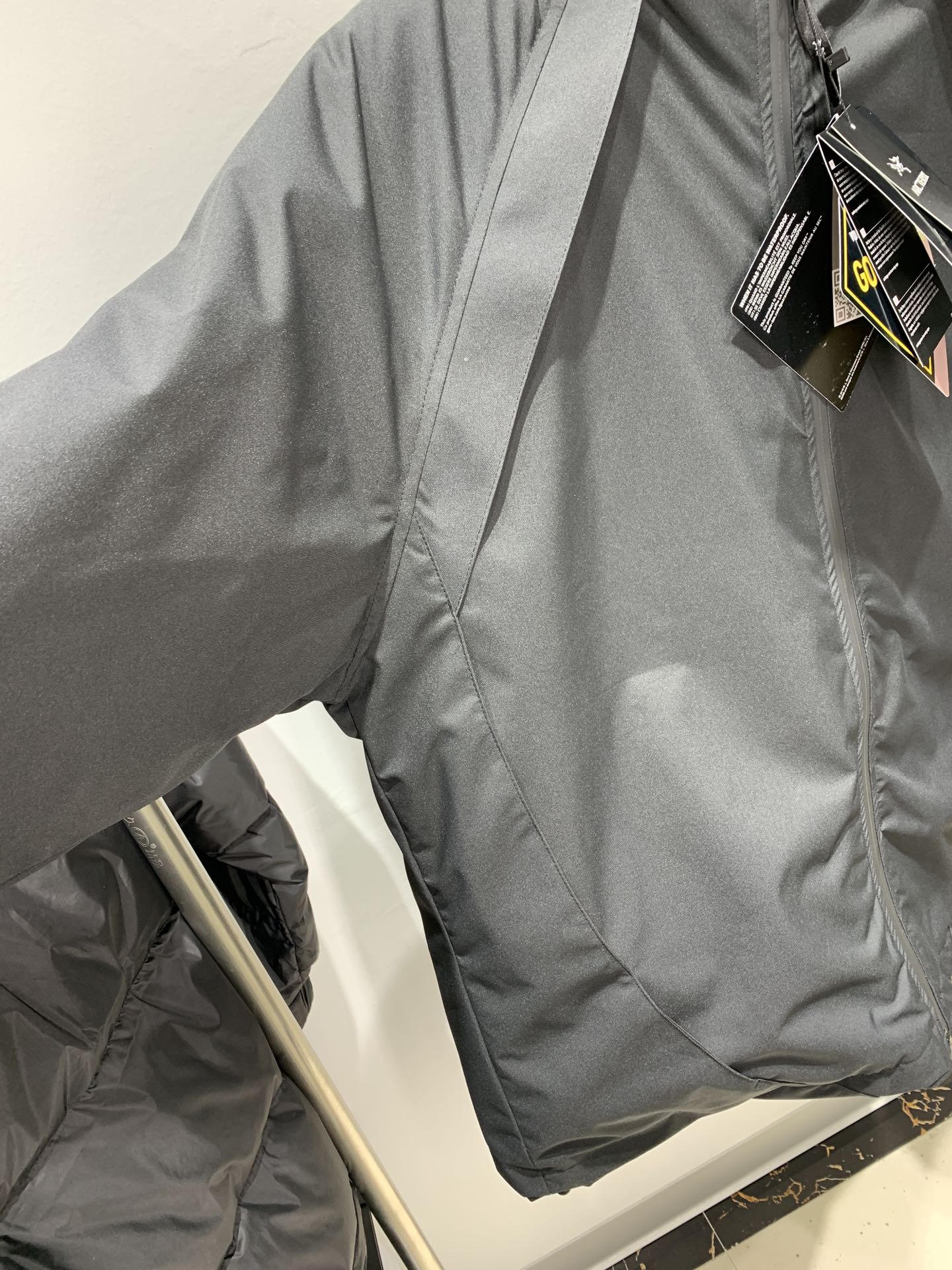 230 ARC'TERYX/始祖鸟 爆火户外品牌 附带潮流属性