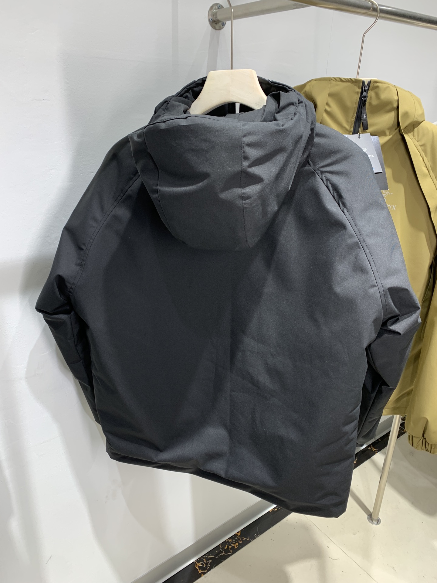 230 ARC'TERYX/始祖鸟 爆火户外品牌 附带潮流属性