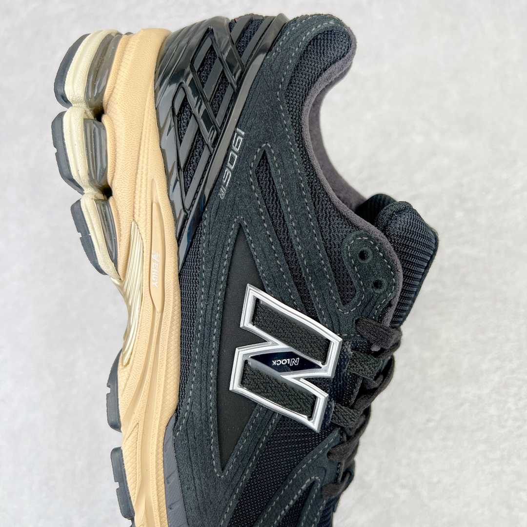 图片[6]-💰240 ＃M纯原 新百伦NB New Balance M1906RK 黑色 全套原楦原纸板原厂数据开发 进口三明治网面 原装进口皮料正确绒感卡色 正确中底拉帮中底网布细节 原厂标裁 带紫光防伪 定制后跟透明水晶模块 冲裁组合 大底贴合程度胶水上色把控完美 整洁度挑战全网艺术家 多道序QC把关品质完善 匠心打造 耗时两个月开发完成 工艺极其复杂难度可想而知 新开独立私模大底 全网唯一正确六层组合大底 高端零售专供产物 Size：36 37 37.5 38 38.5 39 40 40.5 41 42 42.5 43 44 45.5 46.5 47 编码：by3936010-运动鞋