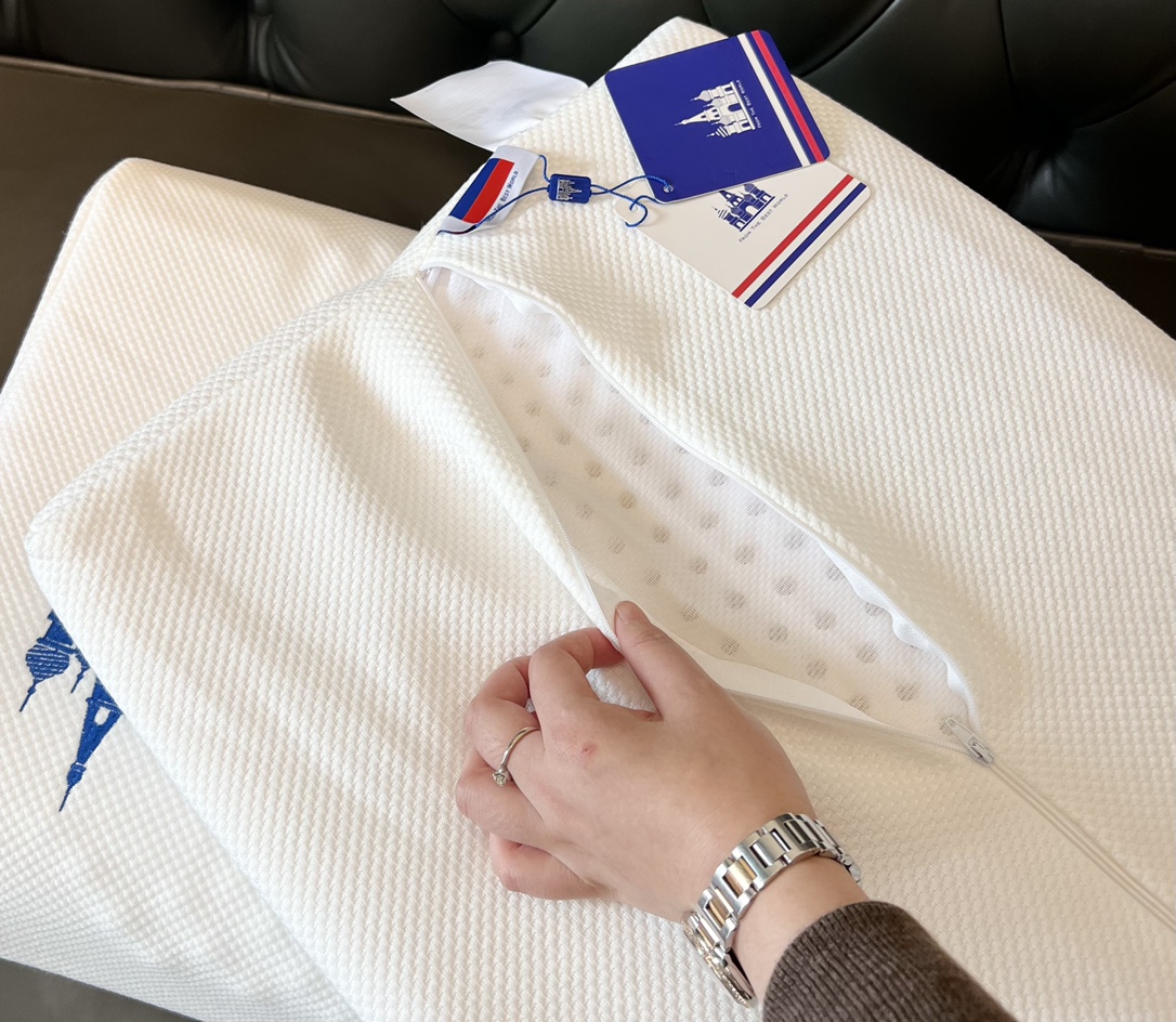**Natural Latex Ergonomic Pillow** - Comprehensive 7