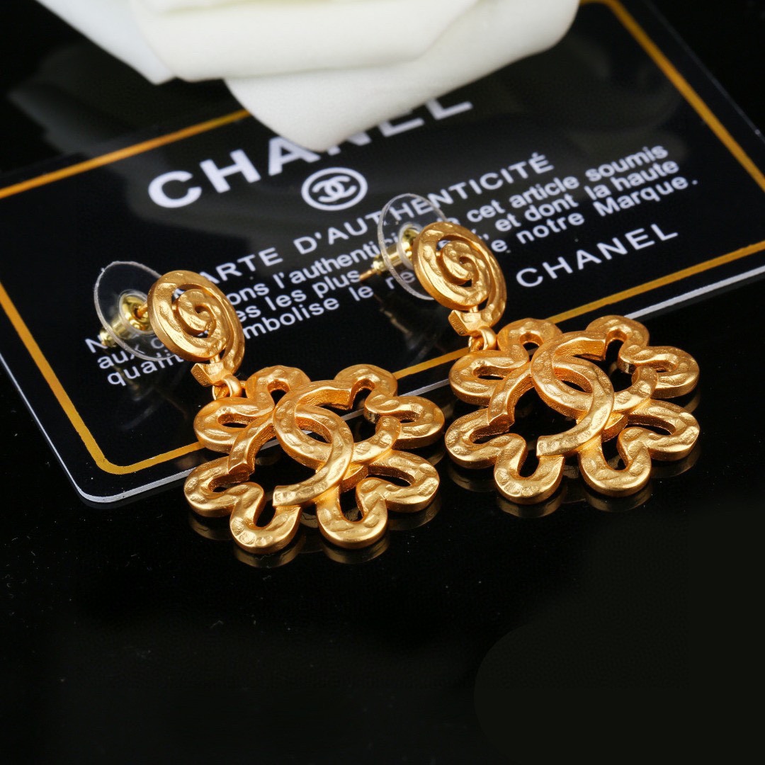 Chanel 复古金属中古耳环 简约风格超级大气 小香双c耳钉 代购级别 黄铜材质
