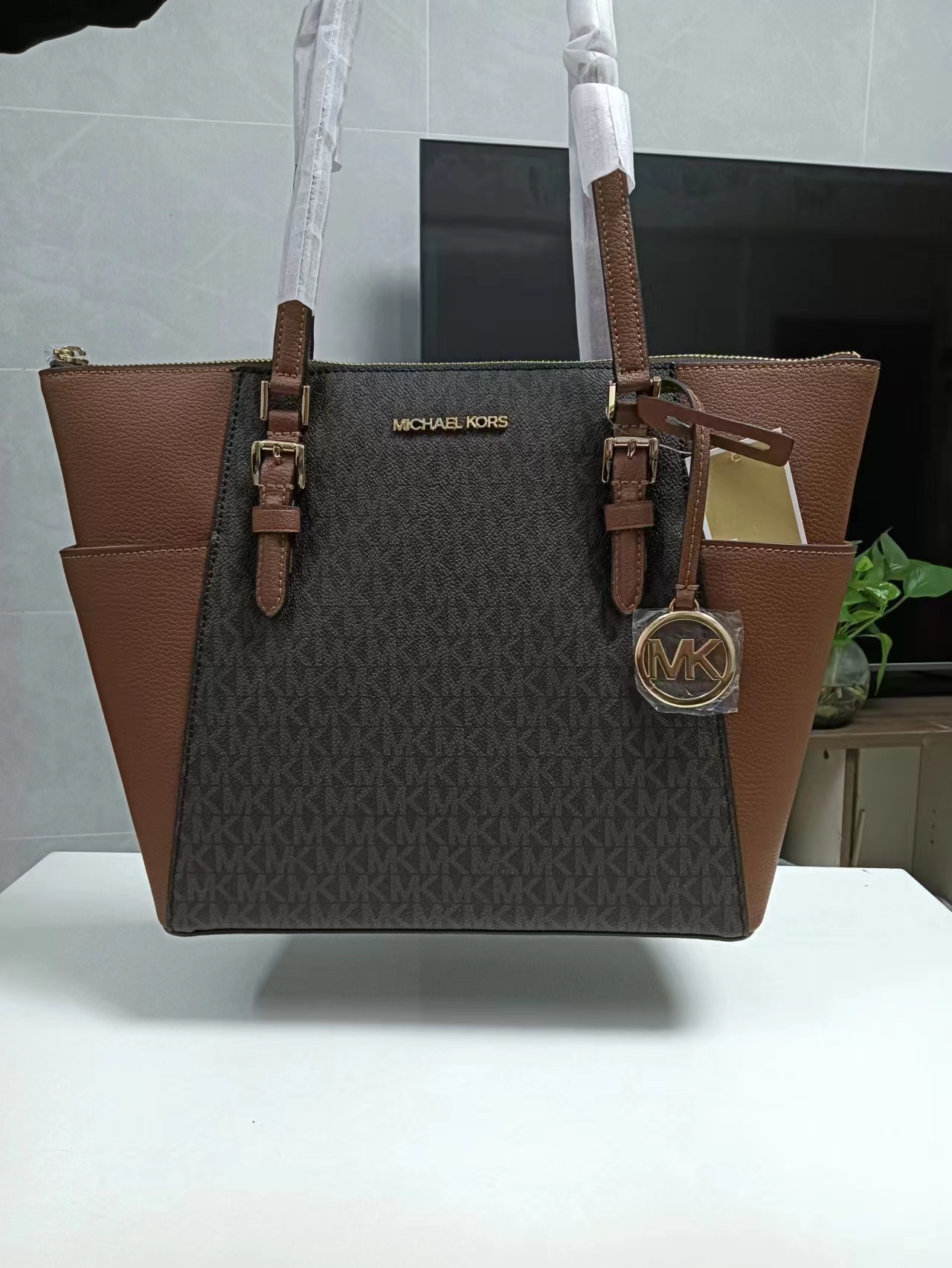 Michael Kors Mk 新款耳朵购物袋荔枝纹牛皮，托特包