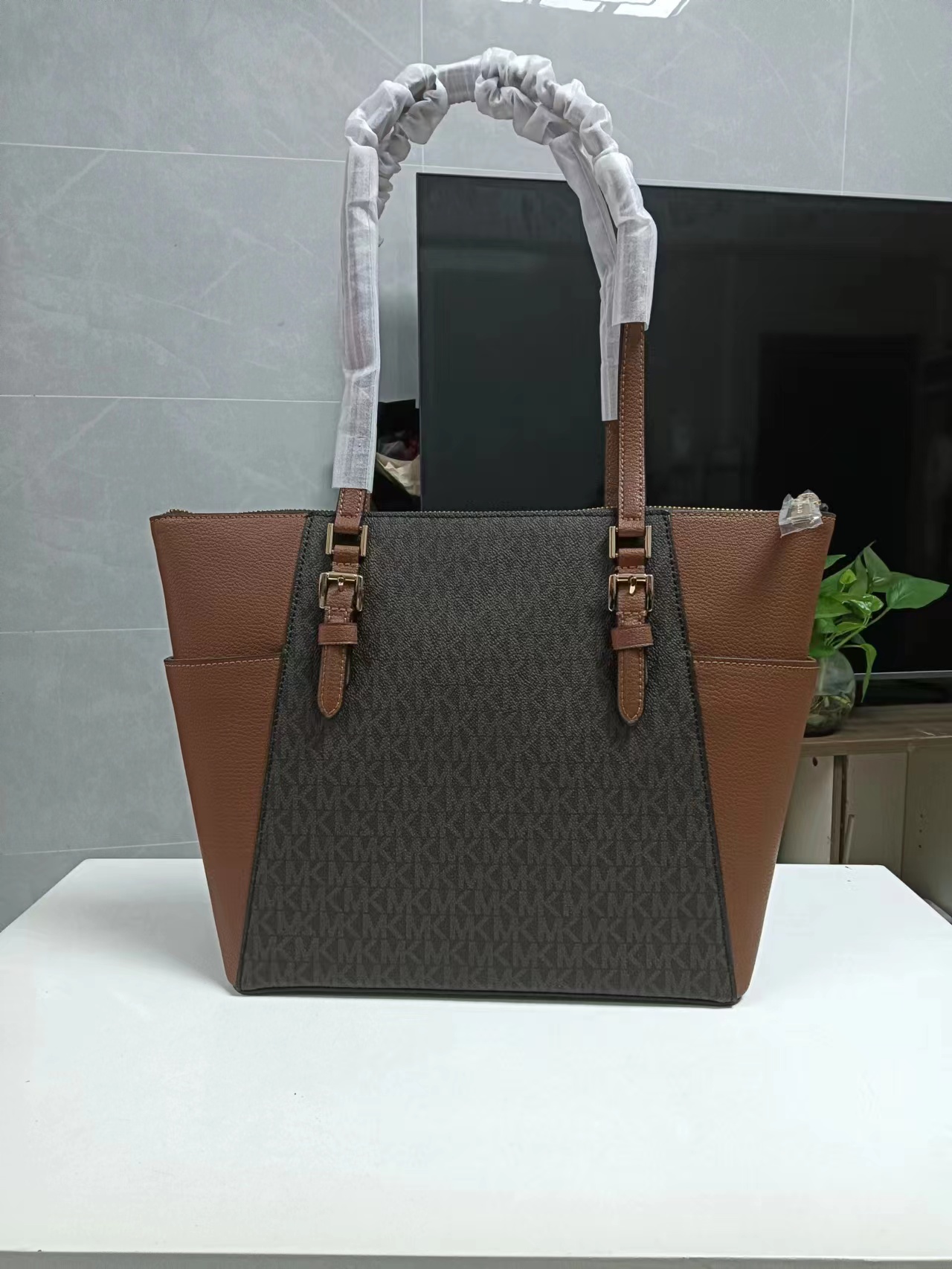 Michael Kors Mk 新款耳朵购物袋荔枝纹牛皮，托特包