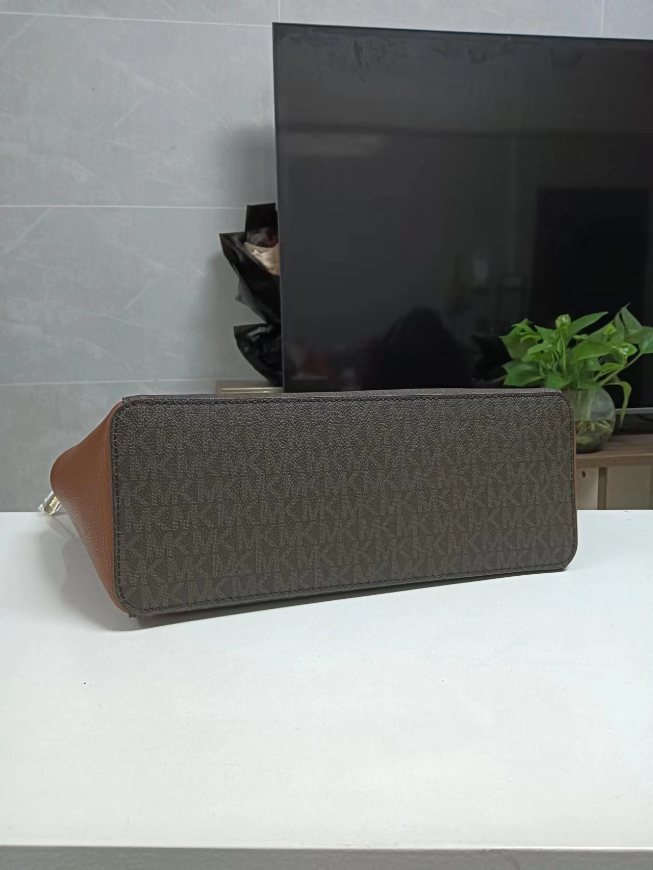 Michael Kors Mk 新款耳朵购物袋荔枝纹牛皮，托特包