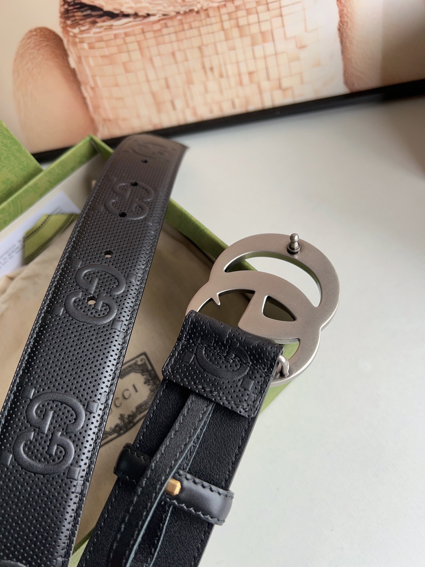 “GG 4.0 cm Fire Belt: Classic and Elegant Men’s Fashion Accessory” - 图片 4