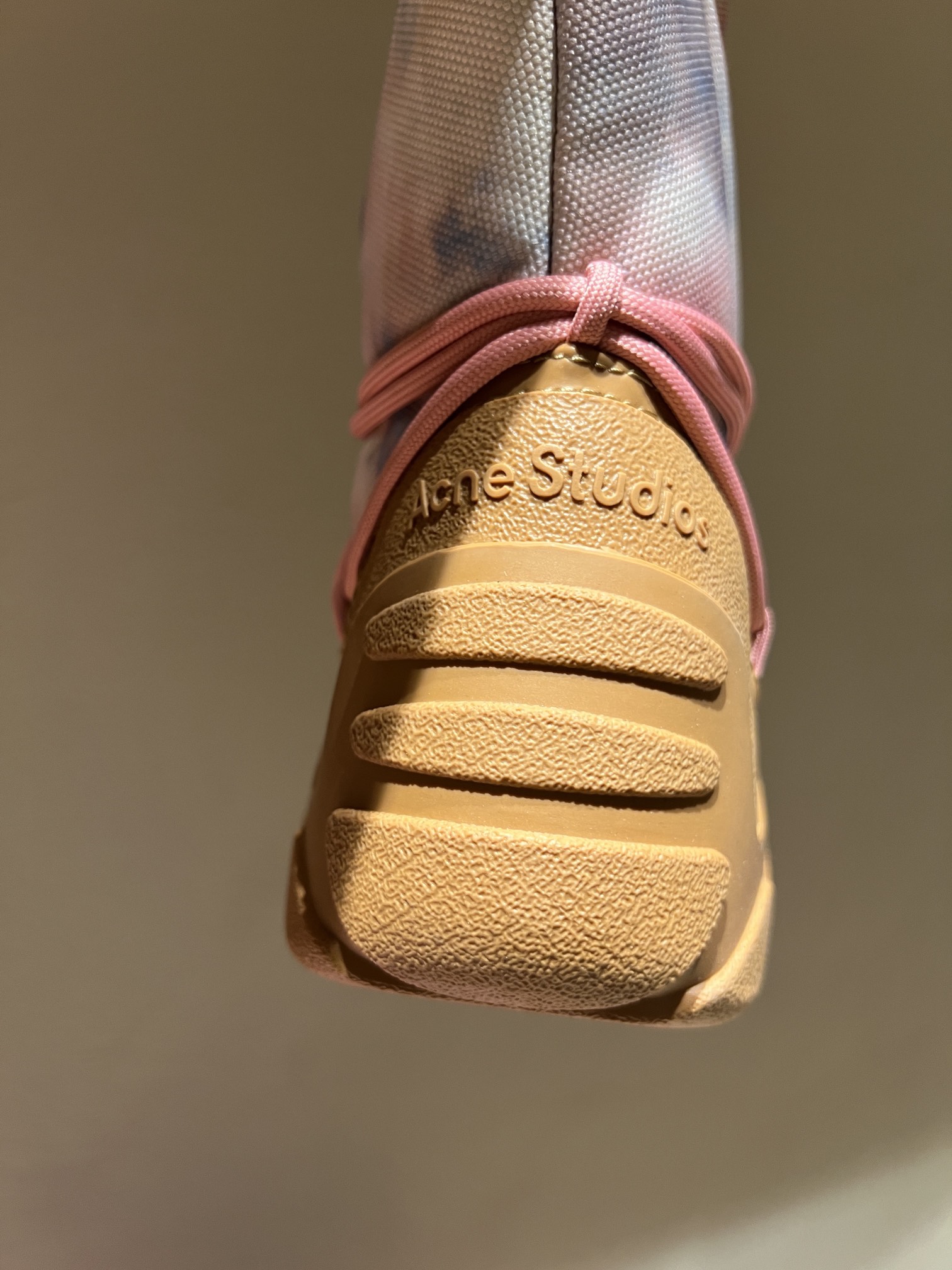 Winter Fashion: Acne Studios Snow Boots – Top Edition Review - 图片 6