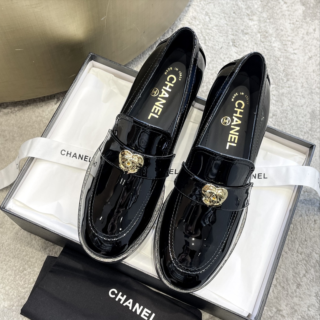 CHANEL мюли лоферы｜винтажные роскошные лоферы｜металлическая пряжка с двойной C + вощёная телячья кожа