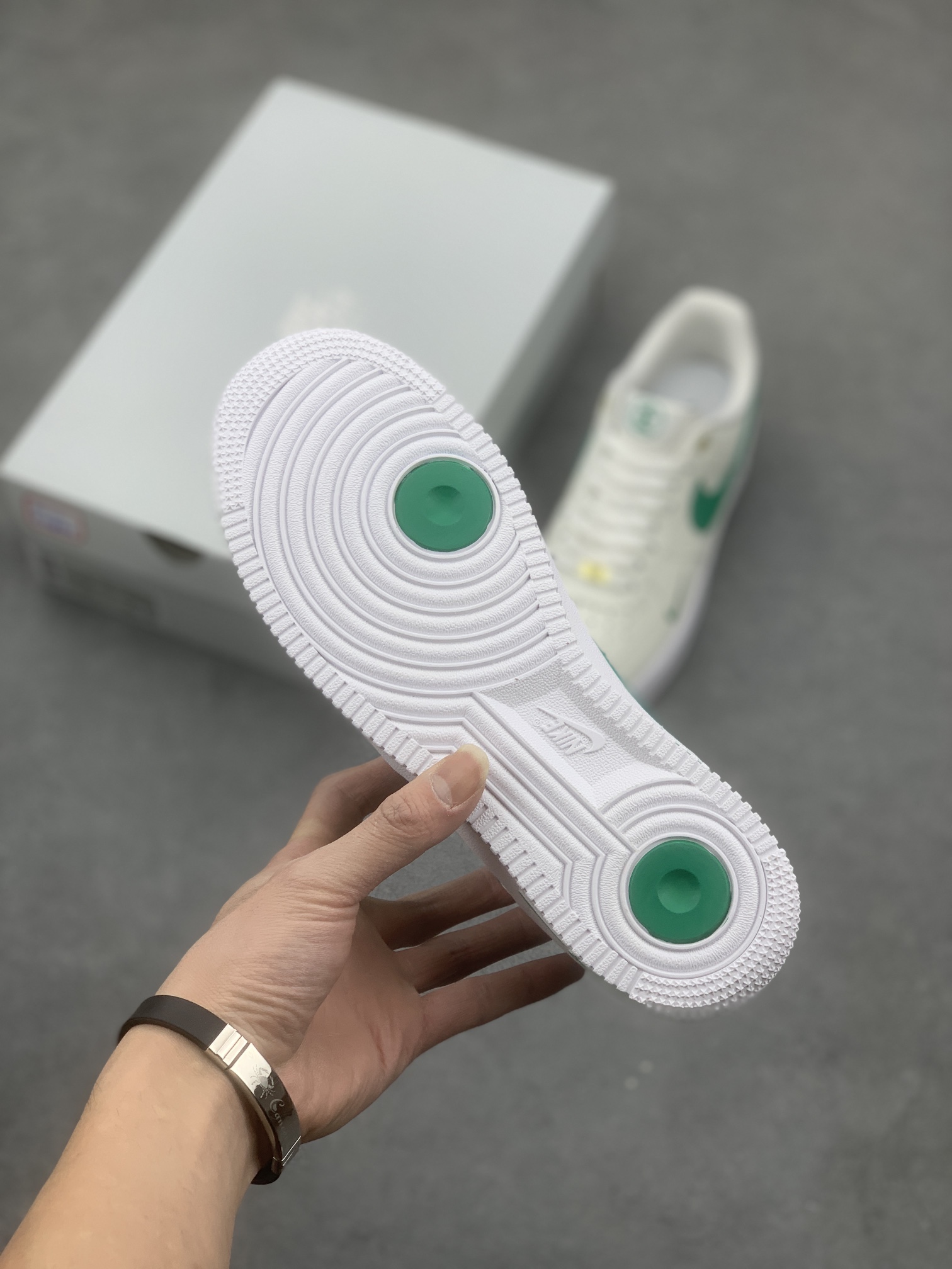 Nike Air Force 1 Low 07 White/Green,Honeycomb Cushion,Original Accessories 7 i1671645374 6124 5