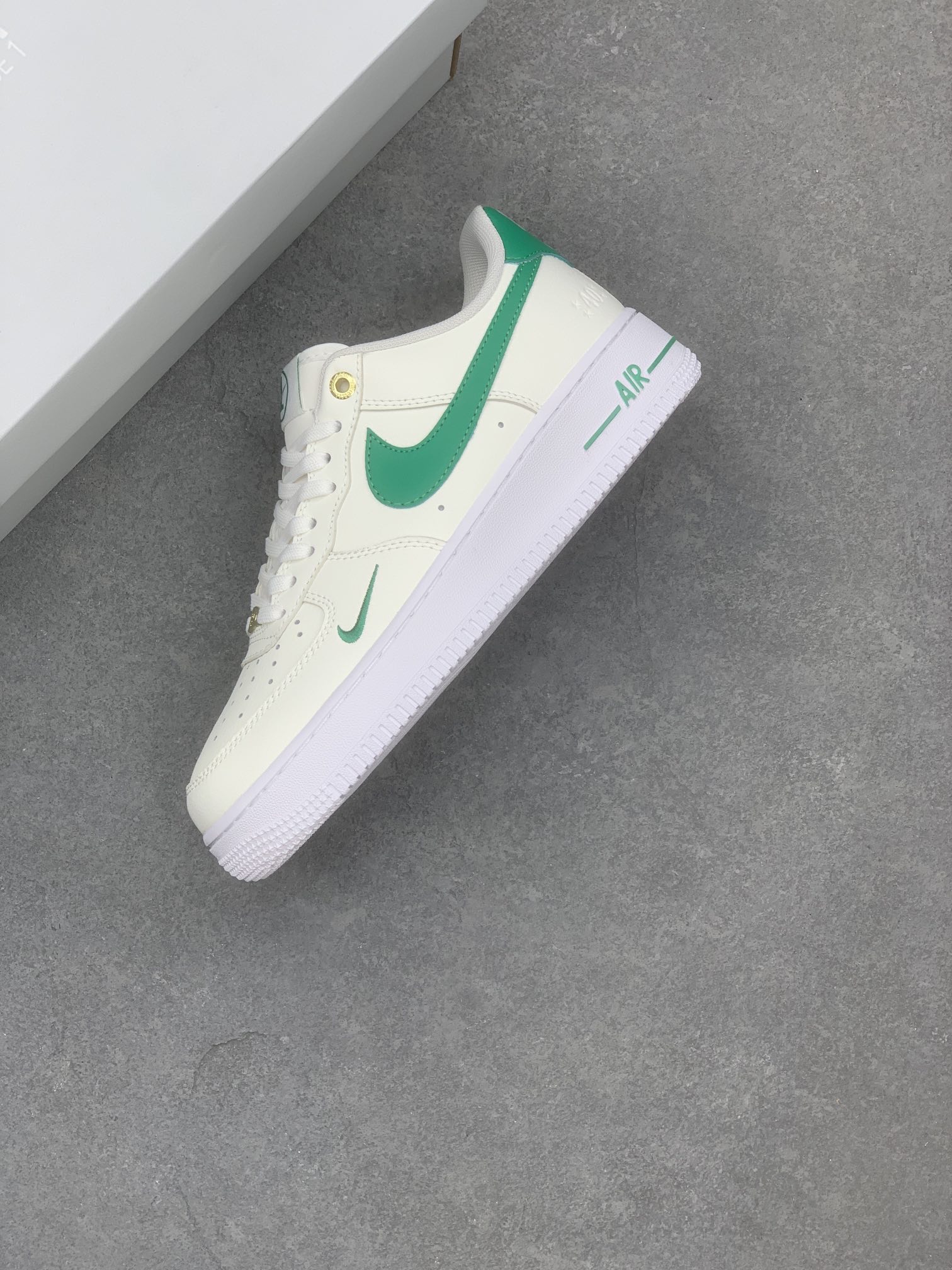 Nike Air Force 1 Low 07 White/Green,Honeycomb Cushion,Original Accessories 8 i1671645374 9613 6