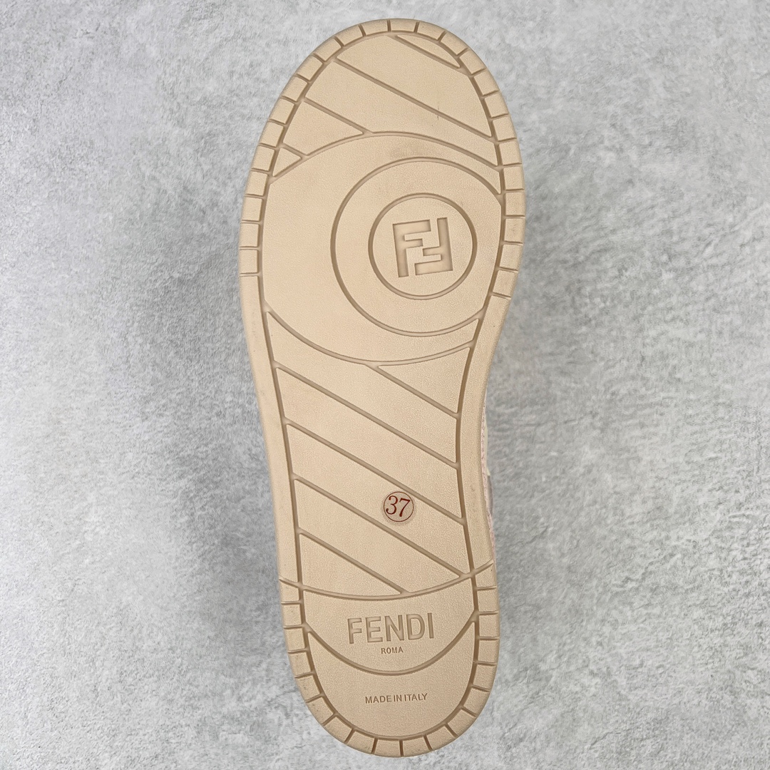 图片[9]-＃S版纯原 FENDI 芬迪 Match sneaters高帮运动鞋 独家定制 全身20几个细节点全部做到一致还原 吊打市面所有版本 独家原装套装配件官方同源 渠道原装订单 全套专柜包装物及配件#鞋底嵌入核心防伪芯片感应装置 FENDI芬迪match最新爆款情侣款运动鞋板鞋原版购入 高工艺无缝细空胶技术 贴楦误差0.05mm,鞋底采用固特异内外锁死工艺 最大限度弯折永不开胶 原鞋一致效果环保无味 鞋面采用麂皮和皮革拼接组合 logo内里采用毛巾绒里 上脚超级柔软 轻便 舒适搭配卫衣 尺码：35 36 37 38 39 40 41 42 43 44 45-选品中心