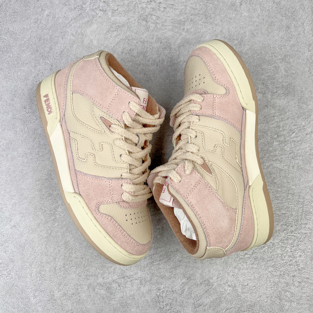 图片[3]-＃S版纯原 FENDI 芬迪 Match sneaters高帮运动鞋 独家定制 全身20几个细节点全部做到一致还原 吊打市面所有版本 独家原装套装配件官方同源 渠道原装订单 全套专柜包装物及配件#鞋底嵌入核心防伪芯片感应装置 FENDI芬迪match最新爆款情侣款运动鞋板鞋原版购入 高工艺无缝细空胶技术 贴楦误差0.05mm,鞋底采用固特异内外锁死工艺 最大限度弯折永不开胶 原鞋一致效果环保无味 鞋面采用麂皮和皮革拼接组合 logo内里采用毛巾绒里 上脚超级柔软 轻便 舒适搭配卫衣 尺码：35 36 37 38 39 40 41 42 43 44 45-选品中心