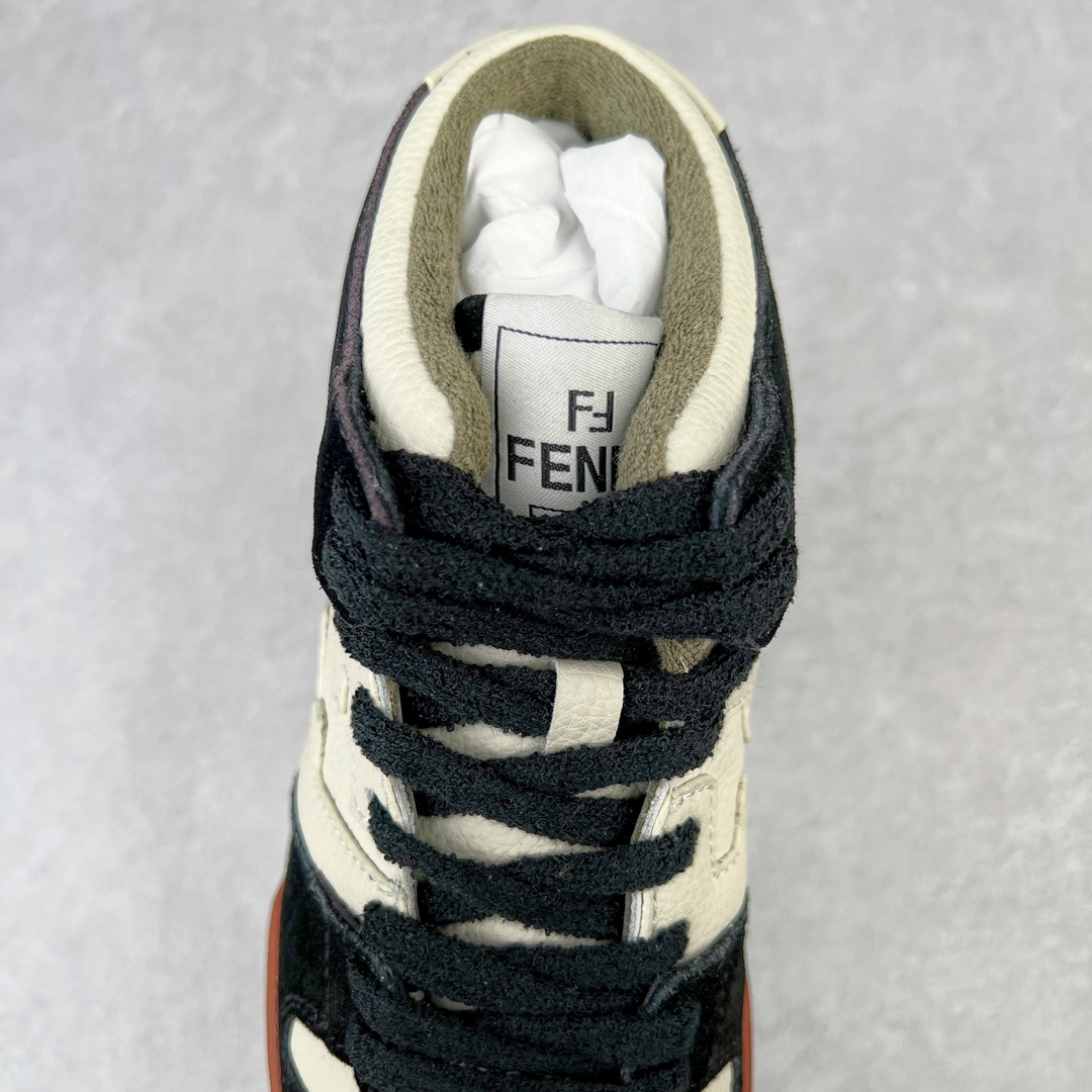 图片[5]-＃S版纯原 FENDI 芬迪 Match sneaters高帮运动鞋 独家定制 全身20几个细节点全部做到一致还原 吊打市面所有版本 独家原装套装配件官方同源 渠道原装订单 全套专柜包装物及配件#鞋底嵌入核心防伪芯片感应装置 FENDI芬迪match最新爆款情侣款运动鞋板鞋原版购入 高工艺无缝细空胶技术 贴楦误差0.05mm,鞋底采用固特异内外锁死工艺 最大限度弯折永不开胶 原鞋一致效果环保无味 鞋面采用麂皮和皮革拼接组合 logo内里采用毛巾绒里 上脚超级柔软 轻便 舒适搭配卫衣 尺码：35 36 37 38 39 40 41 42 43 44 45-选品中心