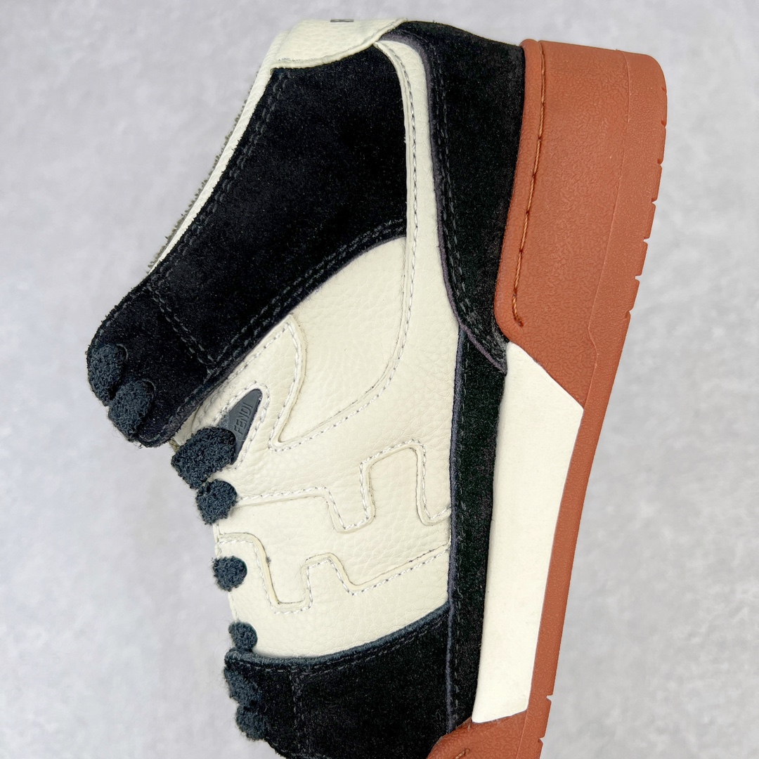 图片[7]-＃S版纯原 FENDI 芬迪 Match sneaters高帮运动鞋 独家定制 全身20几个细节点全部做到一致还原 吊打市面所有版本 独家原装套装配件官方同源 渠道原装订单 全套专柜包装物及配件#鞋底嵌入核心防伪芯片感应装置 FENDI芬迪match最新爆款情侣款运动鞋板鞋原版购入 高工艺无缝细空胶技术 贴楦误差0.05mm,鞋底采用固特异内外锁死工艺 最大限度弯折永不开胶 原鞋一致效果环保无味 鞋面采用麂皮和皮革拼接组合 logo内里采用毛巾绒里 上脚超级柔软 轻便 舒适搭配卫衣 尺码：35 36 37 38 39 40 41 42 43 44 45-选品中心