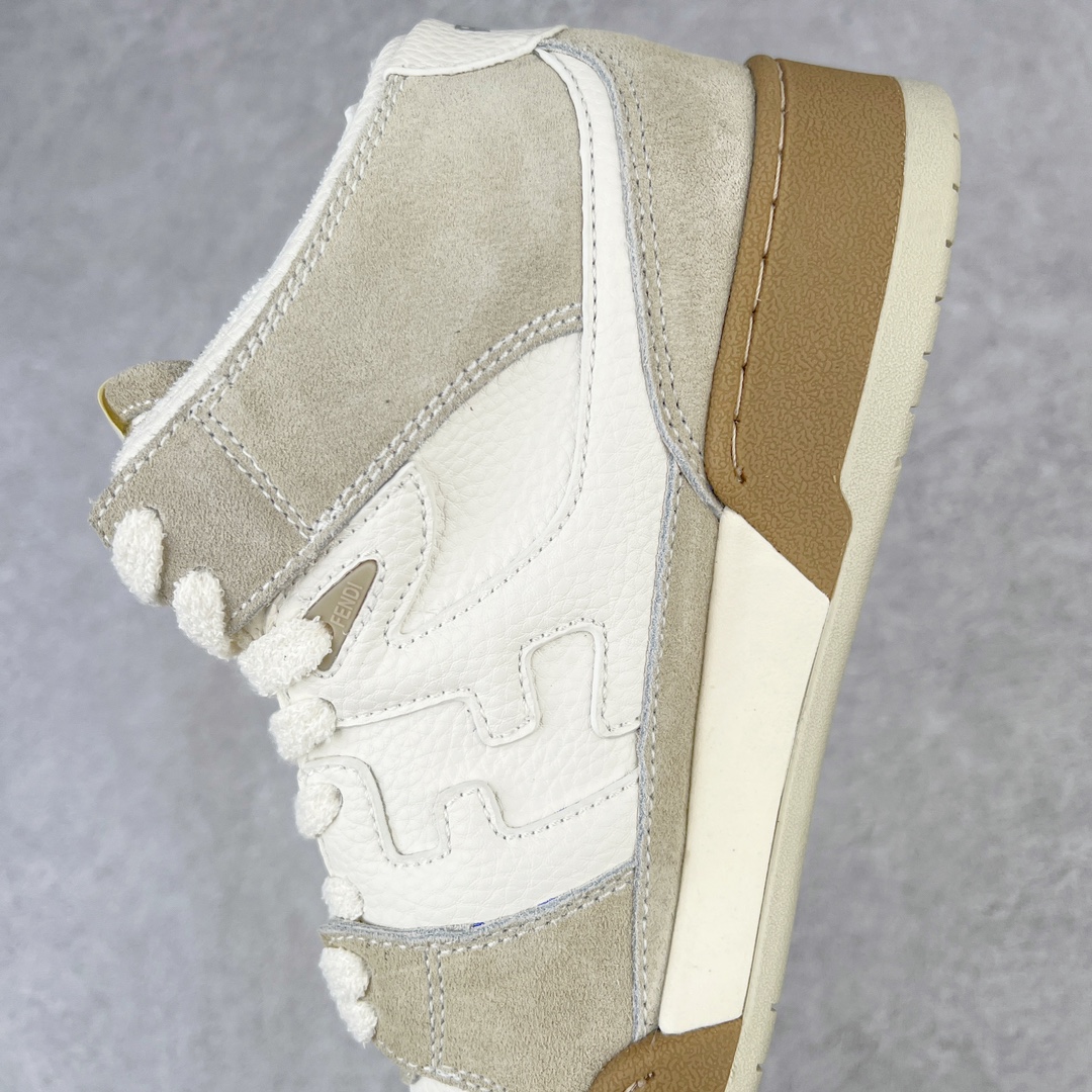 图片[7]-＃S版纯原 FENDI 芬迪 Match sneaters高帮运动鞋 独家定制 全身20几个细节点全部做到一致还原 吊打市面所有版本 独家原装套装配件官方同源 渠道原装订单 全套专柜包装物及配件#鞋底嵌入核心防伪芯片感应装置 FENDI芬迪match最新爆款情侣款运动鞋板鞋原版购入 高工艺无缝细空胶技术 贴楦误差0.05mm,鞋底采用固特异内外锁死工艺 最大限度弯折永不开胶 原鞋一致效果环保无味 鞋面采用麂皮和皮革拼接组合 logo内里采用毛巾绒里 上脚超级柔软 轻便 舒适搭配卫衣 尺码：35 36 37 38 39 40 41 42 43 44 45-选品中心