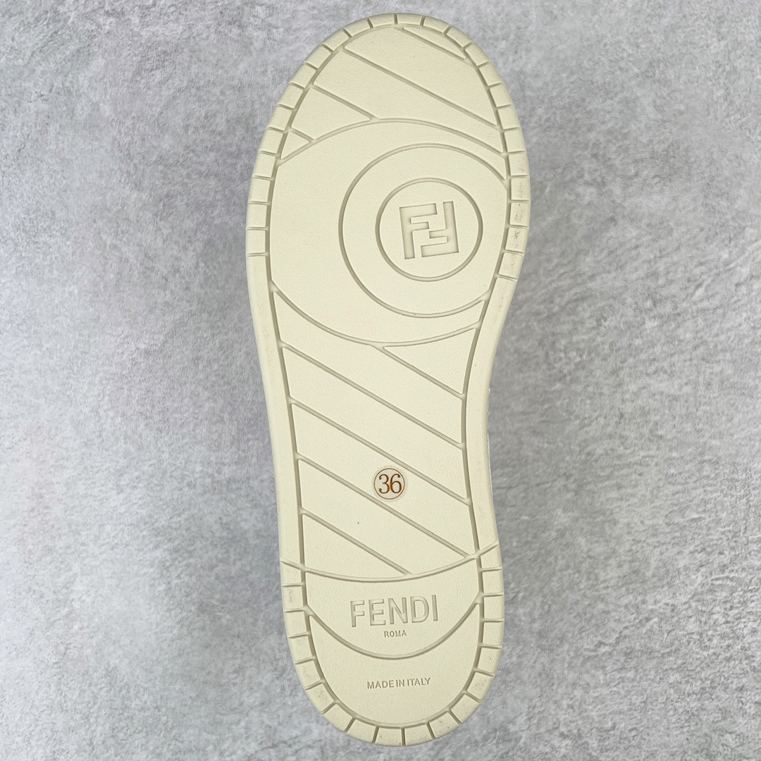 图片[9]-＃S版纯原 FENDI 芬迪 Match sneaters高帮运动鞋 独家定制 全身20几个细节点全部做到一致还原 吊打市面所有版本 独家原装套装配件官方同源 渠道原装订单 全套专柜包装物及配件#鞋底嵌入核心防伪芯片感应装置 FENDI芬迪match最新爆款情侣款运动鞋板鞋原版购入 高工艺无缝细空胶技术 贴楦误差0.05mm,鞋底采用固特异内外锁死工艺 最大限度弯折永不开胶 原鞋一致效果环保无味 鞋面采用麂皮和皮革拼接组合 logo内里采用毛巾绒里 上脚超级柔软 轻便 舒适搭配卫衣 尺码：35 36 37 38 39 40 41 42 43 44 45-选品中心