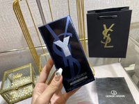 Yves Saint Laurent AAA
 Perfume Practical And Versatile Replica Designer
 Black Men