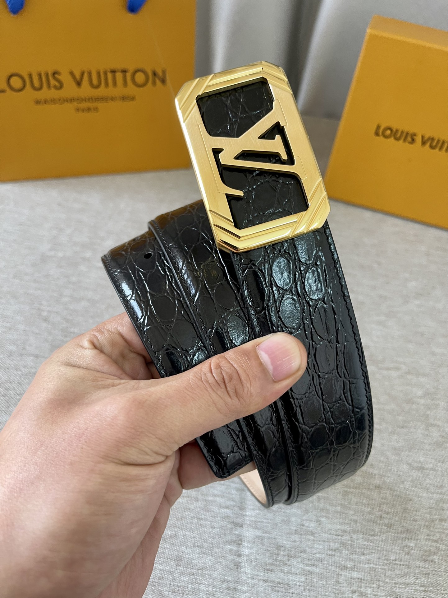 LV原厂进口石头纹牛皮头层面内衬牛皮