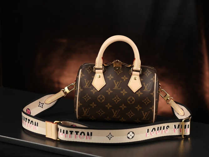 Louis Vuitton Speedy Bandoulière 20 Monogram Canvas Satchel Bag with Strap
