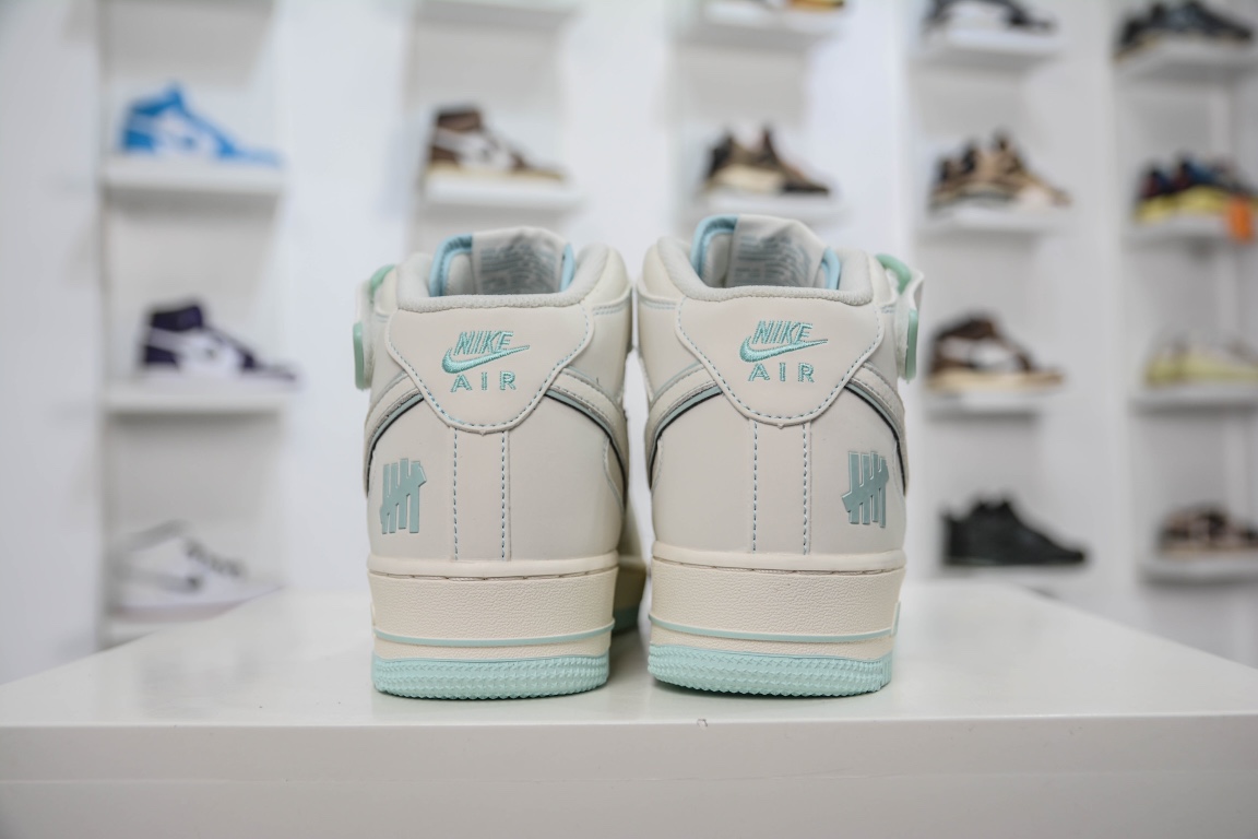 260 洛杉矶潮牌店限量发售  Undefeated x Nike Air Force 1 Mid 夜魔侠米蓝GB5969-002