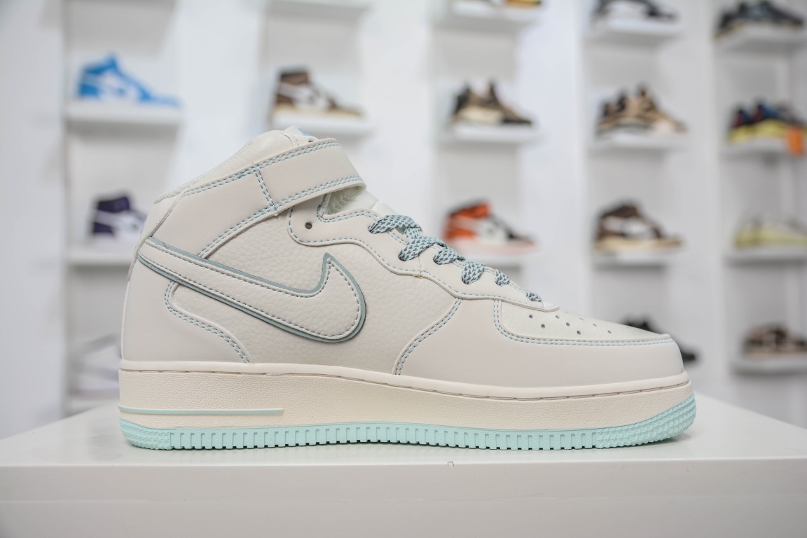 260 洛杉矶潮牌店限量发售  Undefeated x Nike Air Force 1 Mid 夜魔侠米蓝GB5969-002