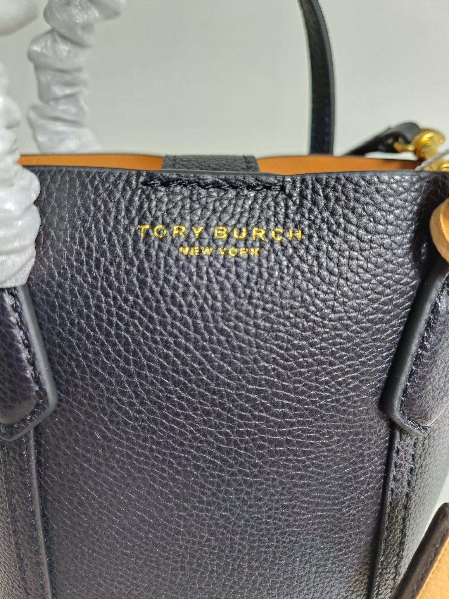 Tory Burch ～616#TB新款迷你购物袋 头层荔枝纹牛皮材质 内里全皮 可手提单肩 LOGO吊坠