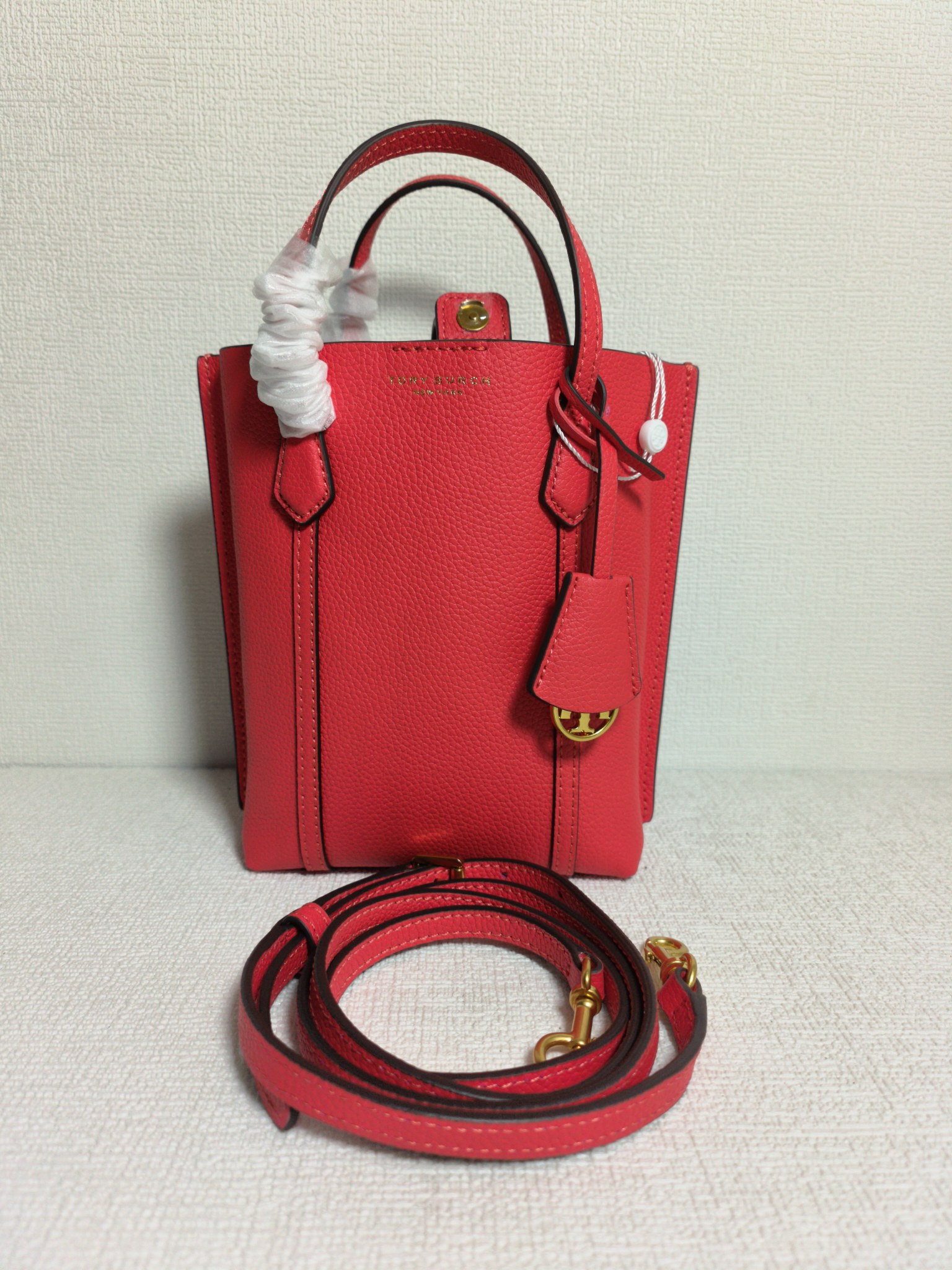 Tory Burch ～616#TB新款迷你购物袋 头层荔枝纹牛皮材质 内里全皮 可手提单肩 LOGO吊坠