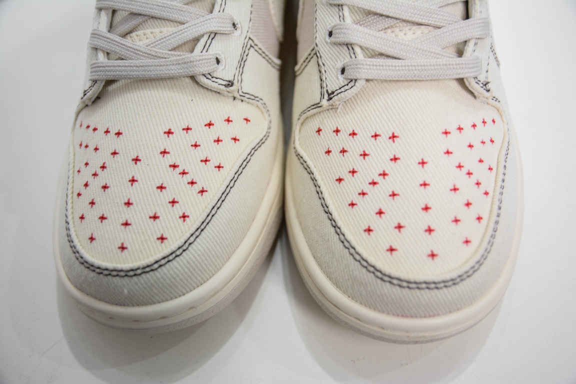 280 Nike SB Dunk Low 丹宁白红满天星 DV0834-100