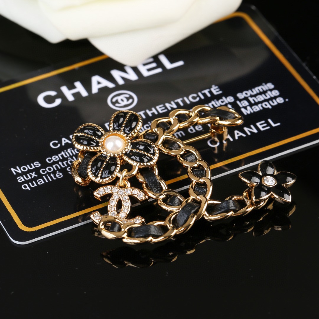 Chanel Jewelry Brooch AAAA Quality Replica
 Lambskin Sheepskin Fall/Winter Collection