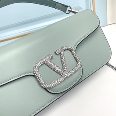 大号【配礼盒】🎁VALENTINO MINI LOCÒ仿水晶装饰手袋-VLogo Signature施华 大号【配礼盒】🎁VALENTINO MINI LOCÒ仿水晶装饰手袋-VLogo Signature施华