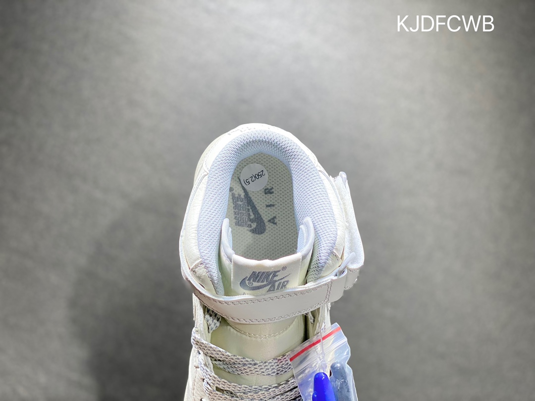 260 Nike Air Force 1 空军一号 官方同步  MU3380-636