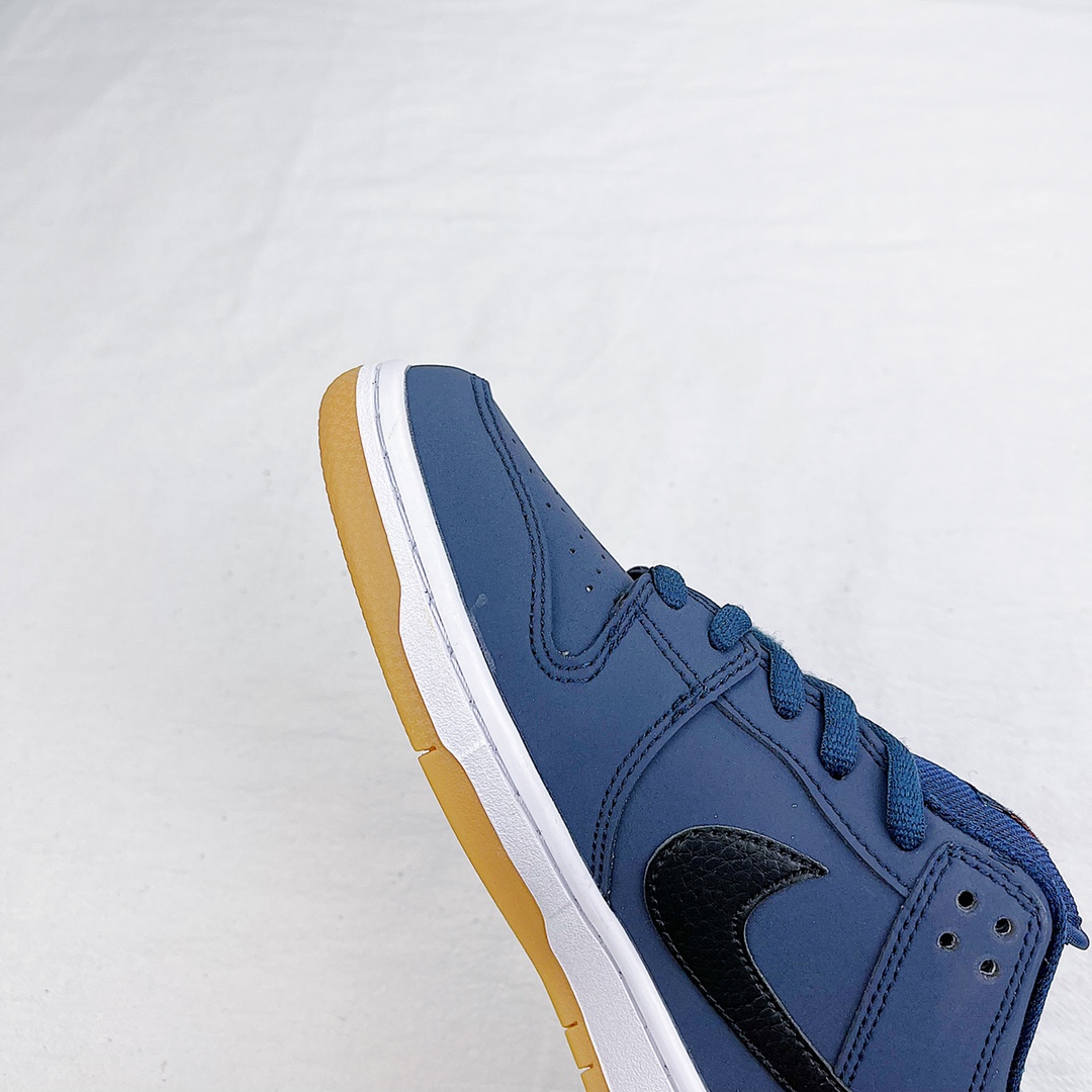 NikeSBDunkLowProIS