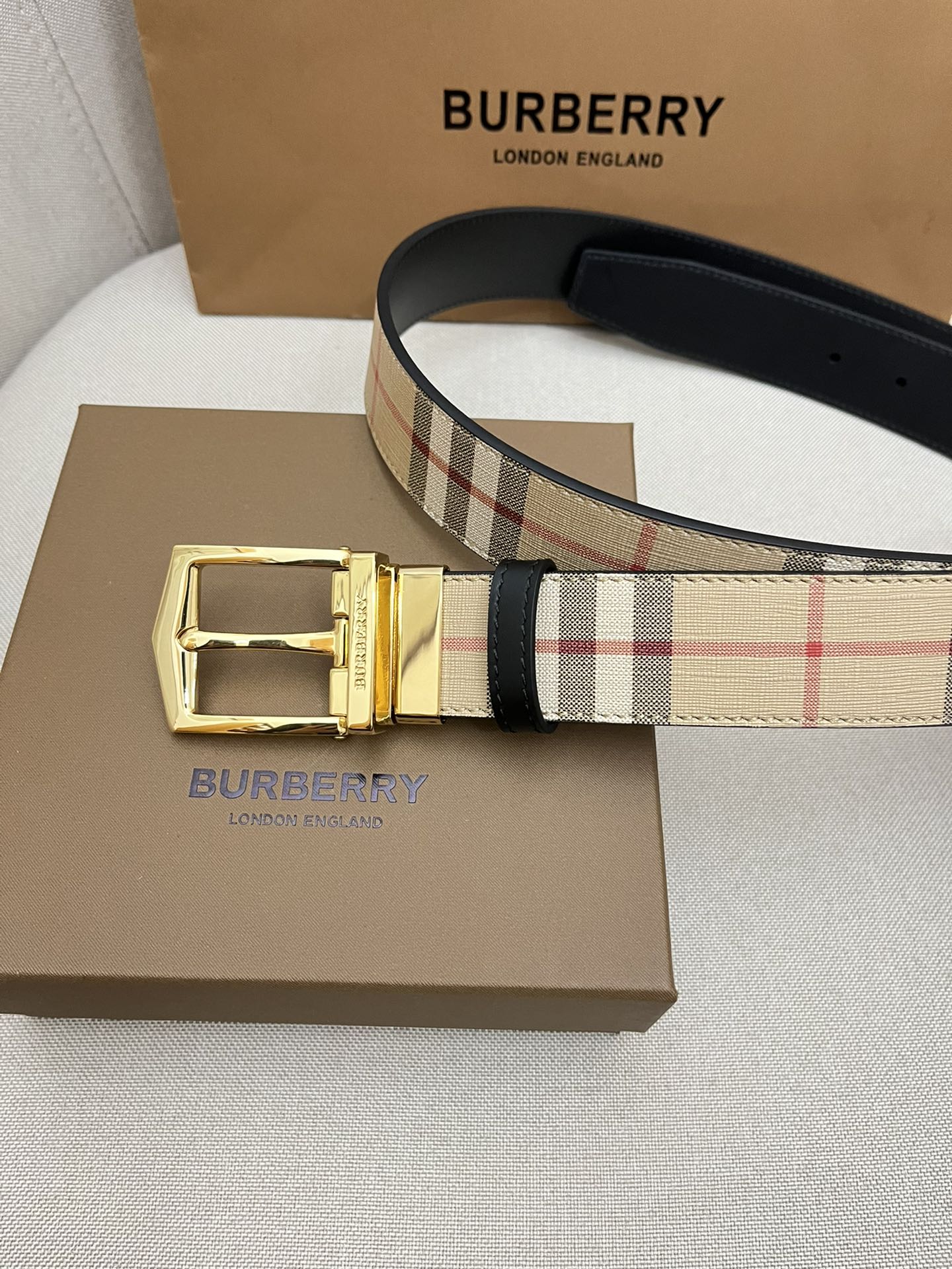 BURBERRY-巴宝莉！高版本全套