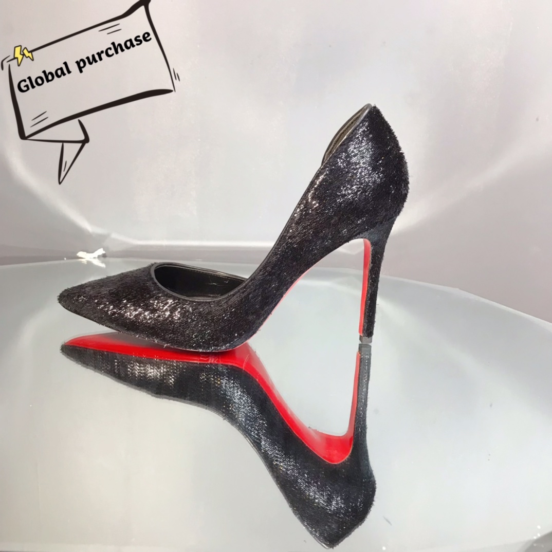 NO:336180,High-end custom classic series!  H10Cm, size 35-42.35.40.40.41.42. Customized without return or exchange.-001 Black Onion Velvet, official website synchronization Standard European code No:-001 Color:black Material:VEAU VELOURS Lining:goat leather Heel height:10Cm Sole:leather sole Size:EUR 35-42 (US 4-11):,,christian louboutin19860909高端订制 精典款系列！ H10Cm,尺码35-42码.35码.40码,41.42码订制不退不换.-001黑葱丝绒,官网同步 标准欧码 No:-001 Color:black Material:VEAU VELOURS Lining:goat leather Heel heigh:10Cm Sole:leather sole Size:EUR 35－42（US 4一11) :,,christian louboutin,Women's Shoes