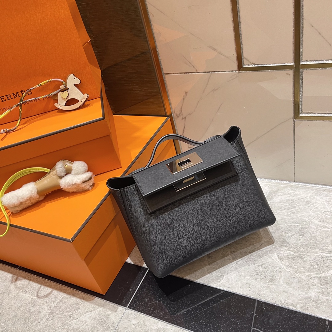 Hermès There are more than 3,000 pieces in the market. We sell the best products at good prices. Hermes2424 mini series CK89 black evercolor cowh