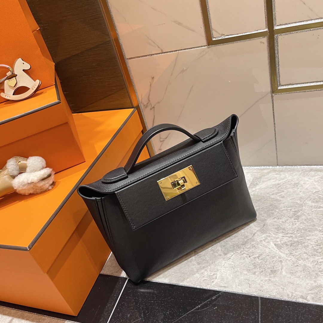 Hermès There are more than 3,000 pieces in the market. We sell the best products at good prices. Hermes2424 mini series CK89 black evercolor cowh