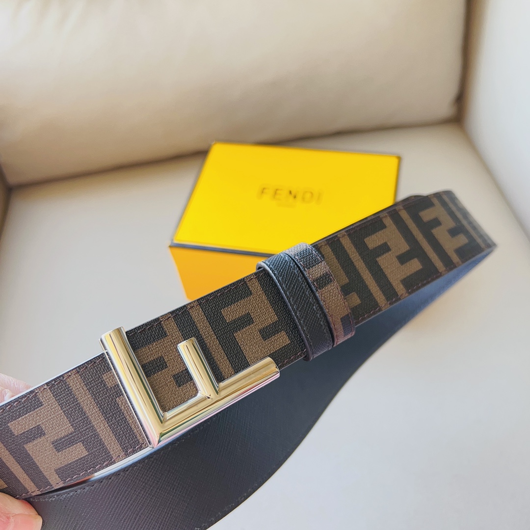 Fendi 代购级 芬迪 男士 休闲腰带 双面头层 牛皮，宽4.0cm，搭配标志性双F搭扣，奢华个性 休闲