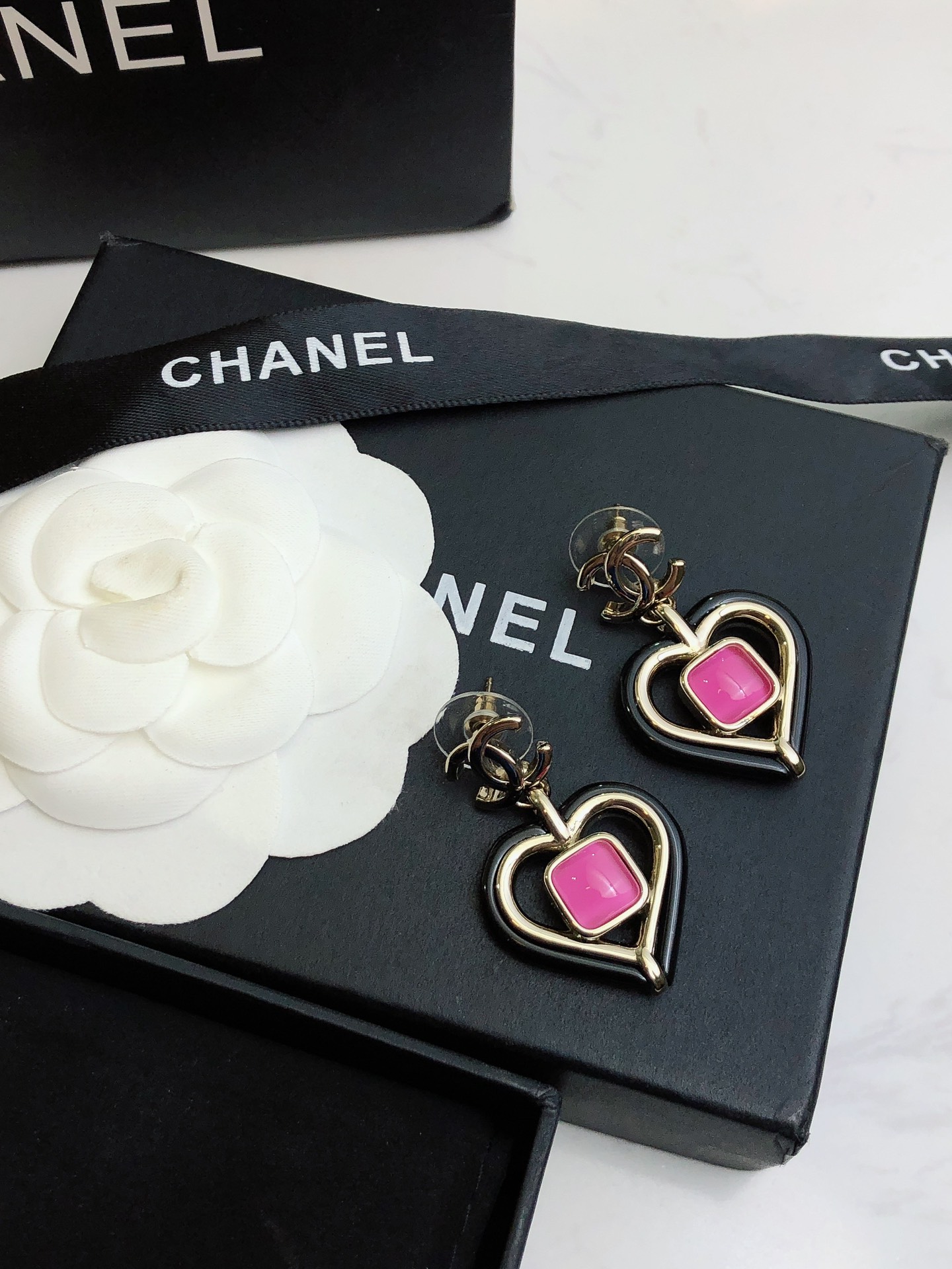 ❤️❤️❤️💝💝💝【Chanel香奈儿】新款耳钉 小香耳环亚克力 市面最高版本！专柜1:1款式开模 专柜